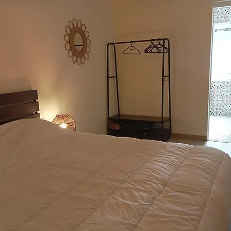 Cozy Pearl With Garden 2 Steps From The Sea Будинок відпочинку
