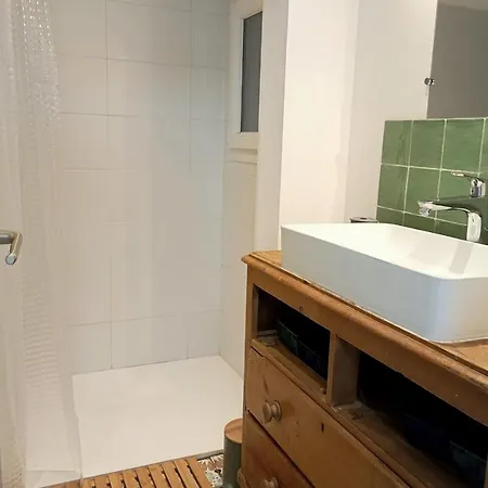 Будинок відпочинку Cozy Pearl With Garden 2 Steps From The Sea *