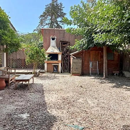 Будинок відпочинку Cozy Pearl With Garden 2 Steps From The Sea *