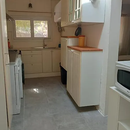Будинок відпочинку Cozy Pearl With Garden 2 Steps From The Sea Агд